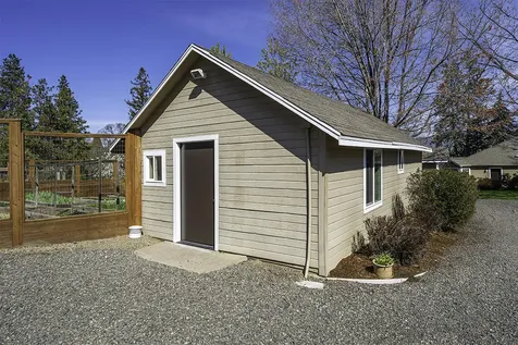 2570 Siskiyou Boulevard Ashland OR 97520