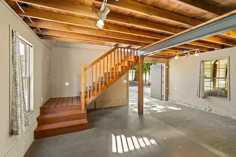 2570 Siskiyou Boulevard Ashland OR 97520