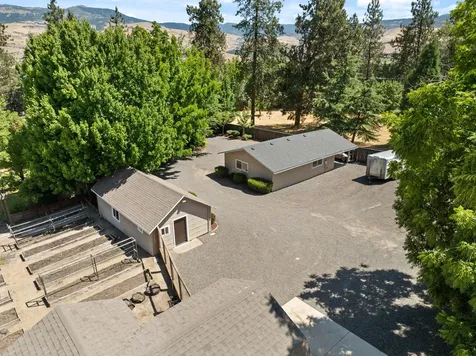 2570 Siskiyou Boulevard Ashland OR 97520