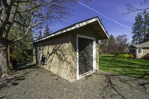 2570 Siskiyou Boulevard Ashland OR 97520