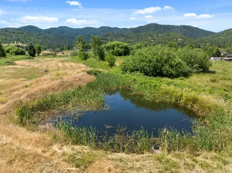 2570 Siskiyou Boulevard Ashland OR 97520