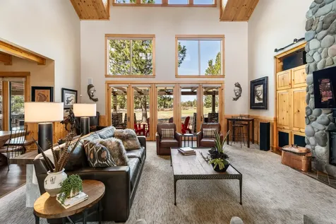 56735 Nest Pine Drive Bend OR 97707
