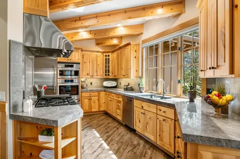 56735 Nest Pine Drive Bend OR 97707