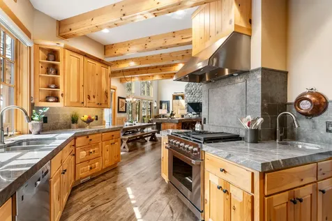 56735 Nest Pine Drive Bend OR 97707