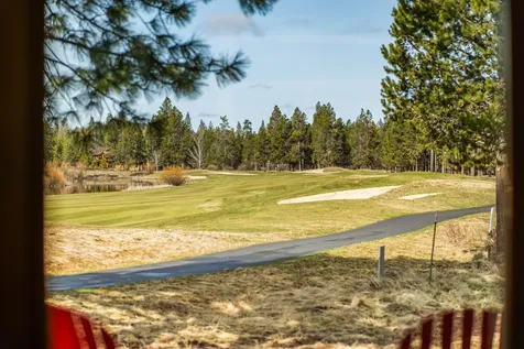 56735 Nest Pine Drive Bend OR 97707