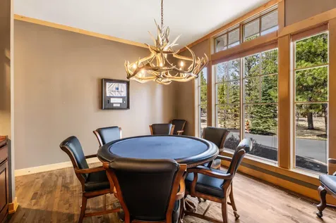 56735 Nest Pine Drive Bend OR 97707