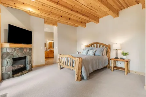 56735 Nest Pine Drive Bend OR 97707