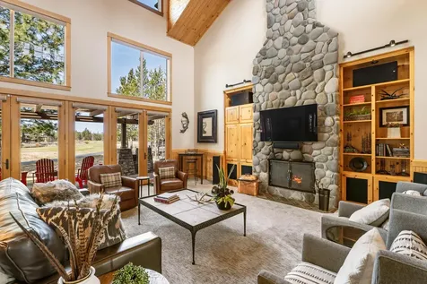 56735 Nest Pine Drive Bend OR 97707