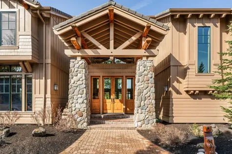 56735 Nest Pine Drive Bend OR 97707
