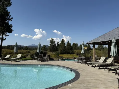 56735 Nest Pine Drive Bend OR 97707