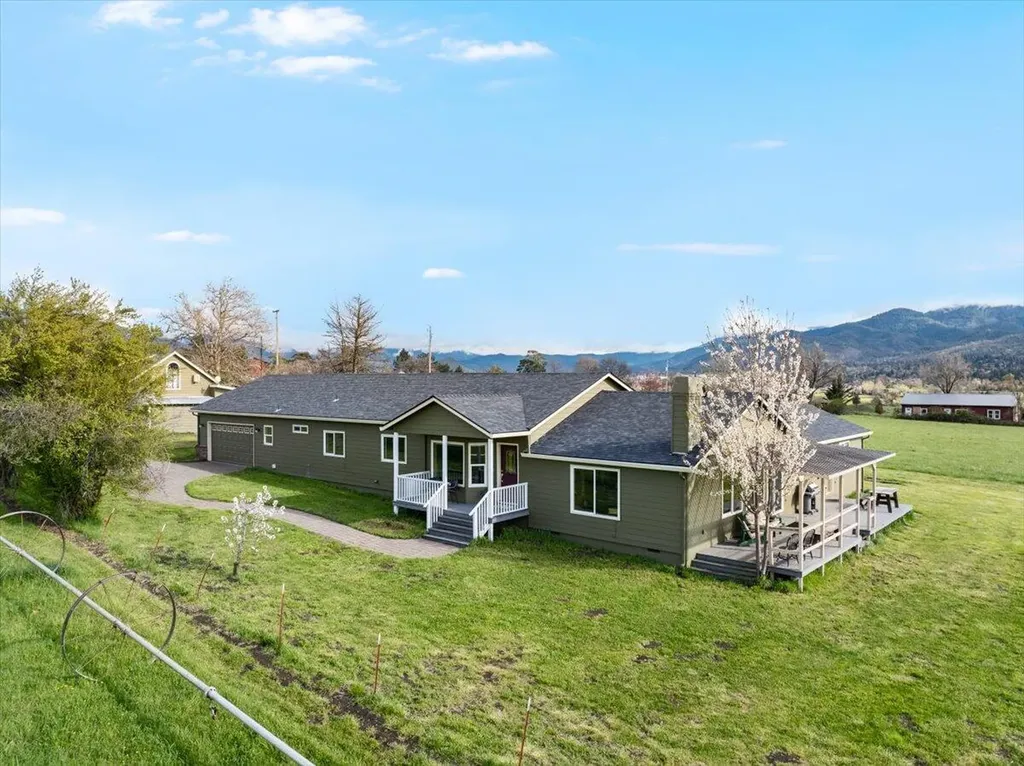 100 Ashland Acres Street Ashland OR 97520
