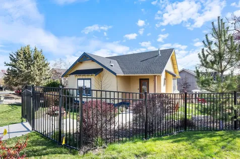 2258 SW 36th Street Redmond OR 97756