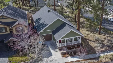 1104 E Horse Back Trail Sisters OR 97759