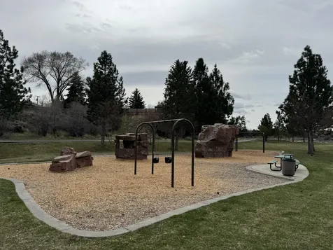 619 SW 15th Street Redmond OR 97756