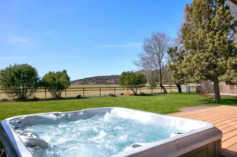 1890 NE Mckay Creek Road Prineville OR 97754