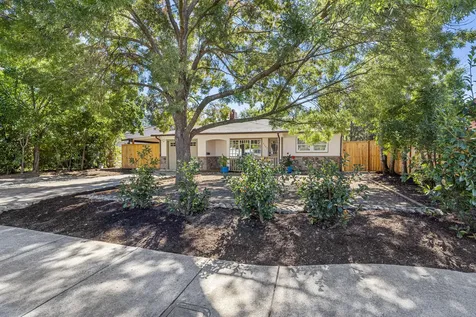1107 NE A Street Grants Pass OR 97526