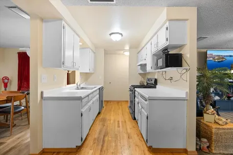 1075 N 5th Street Central Point OR 97502