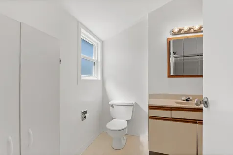 4610 Royal Avenue Eugene OR 97402