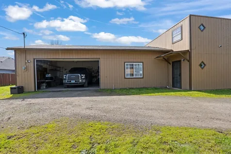 4610 Royal Avenue Eugene OR 97402