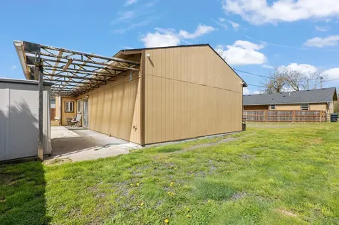4610 Royal Avenue Eugene OR 97402