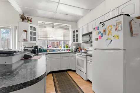4610 Royal Avenue Eugene OR 97402