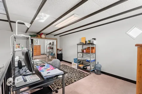 4610 Royal Avenue Eugene OR 97402