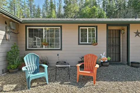 231 Fielder Creek Road Rogue River OR 97537