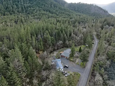 231 Fielder Creek Road Rogue River OR 97537