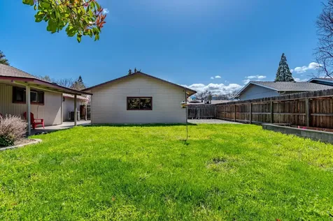 1328 S Oakdale Avenue Medford OR 97501