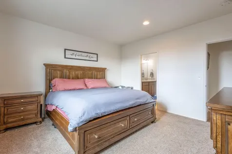 833 NW 26th Way Redmond OR 97756