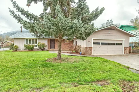 101 Jason Way Grants Pass OR 97527