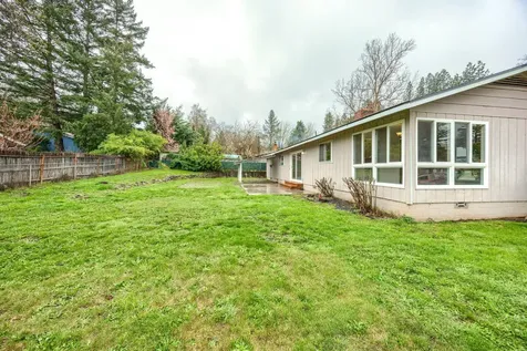 101 Jason Way Grants Pass OR 97527