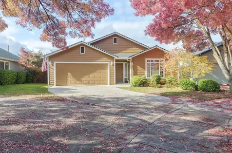2452 Parkwood Village Lane Central Point OR 97502