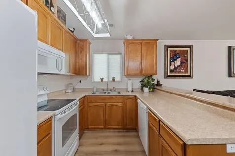 2452 Parkwood Village Lane Central Point OR 97502
