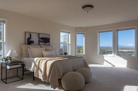 3615 NW Falcon Ridge Bend OR 97703
