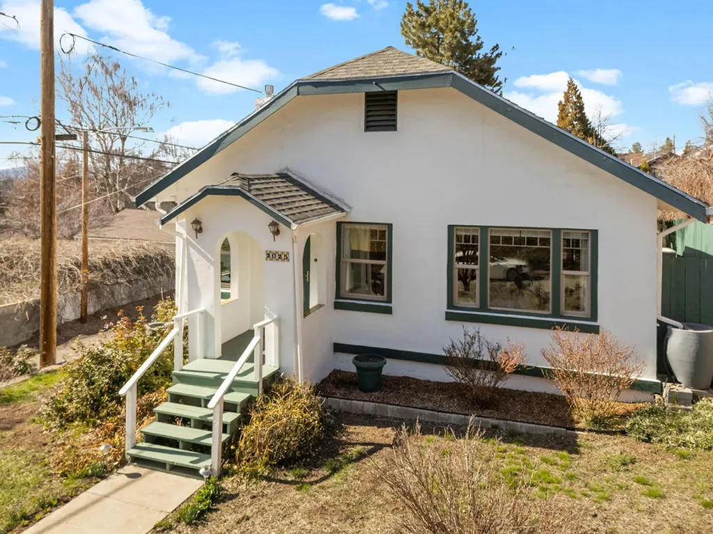 2025 Earle Street Klamath Falls OR 97601