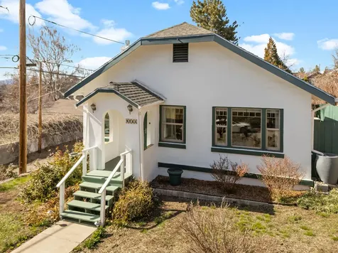 2025 Earle Street Klamath Falls OR 97601