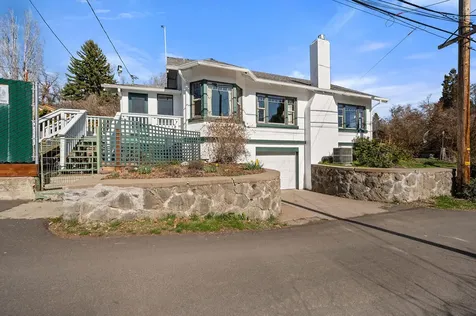 2025 Earle Street Klamath Falls OR 97601