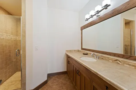 2559 NW Crossing Drive Bend OR 97703