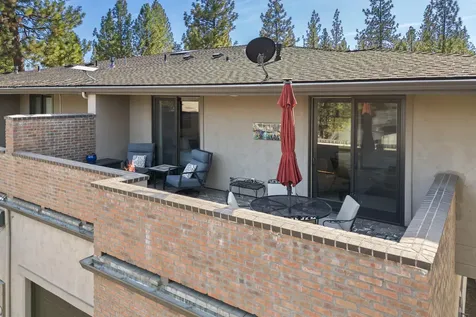 2559 NW Crossing Drive Bend OR 97703