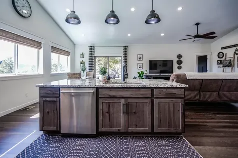 9320 Pipit Court Klamath Falls OR 97601