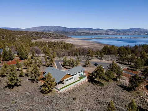 9320 Pipit Court Klamath Falls OR 97601