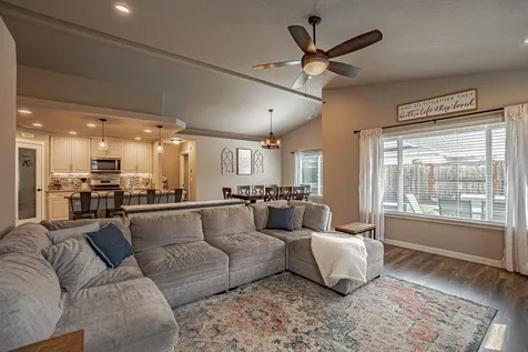 7590 27th Street White City OR 97503
