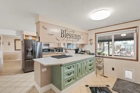 5045 Crestwood Avenue Central Point OR 97502