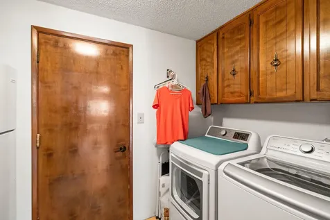 5045 Crestwood Avenue Central Point OR 97502