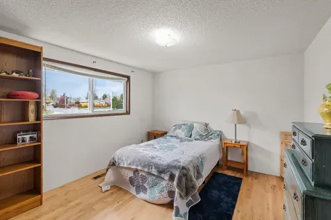 5045 Crestwood Avenue Central Point OR 97502