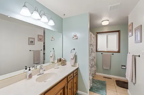 5045 Crestwood Avenue Central Point OR 97502