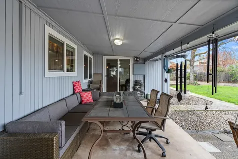 5045 Crestwood Avenue Central Point OR 97502