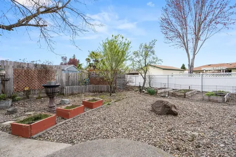 5045 Crestwood Avenue Central Point OR 97502