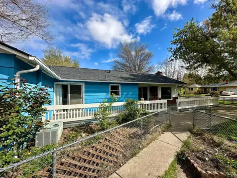 401 Oregon Terrace Medford OR 97504